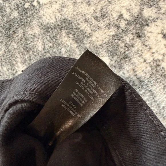 Aritzia Modern Cargo Pant - Picture 6 of 8